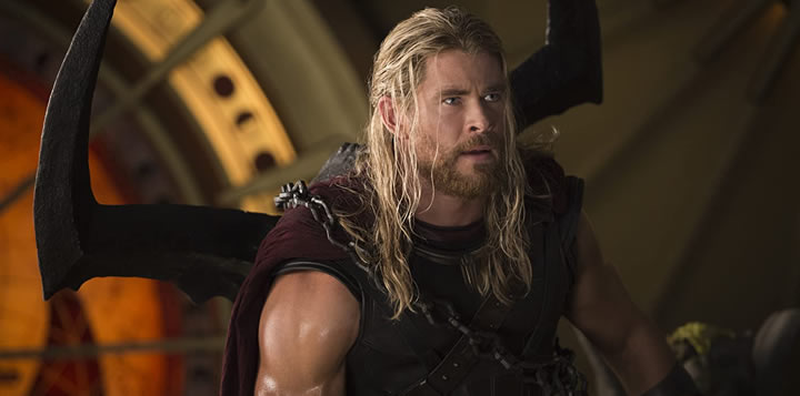 Thor 3 Ragnarok: el Dios del Trueno enfrentado con Thanos