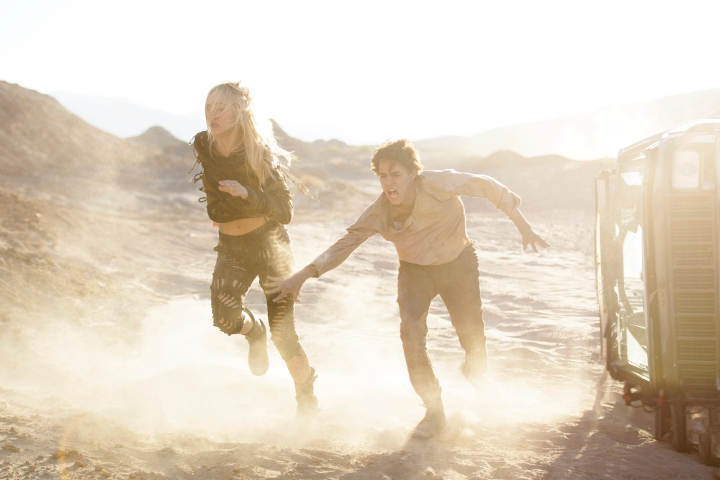 James Franco y Milla Jovovich, a lo Mad Max en Future World