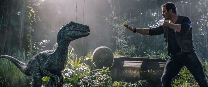 Los dinosaurios de Jurassic World: El reino caído extinguen a la competencia