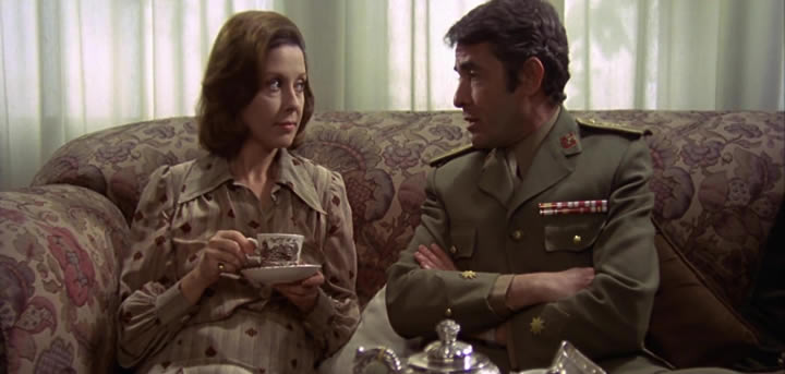 Cría cuervos (Carlos Saura, 1976) - El mejor cine español de los 70