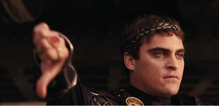 Gladiator (2000) - Joaquin Phoenix magistral interpretación de Cómodo